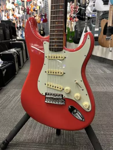 Fender -  FENDER AV II 61 STRAT RW FRD